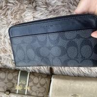 ราคา Coachกระเป๋าสตางค์ใบยาวดำลายCมือ2 (22210008163)