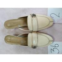 ราคา รองเท้าส้นสูงหนังแก้วสีครีมhermes (22905050685)