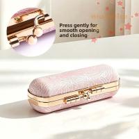 ราคา กล่องแหวนมินิมัลโคล์ม,ทองโลหะตัดกํามะหยี่สล็อตซับกรณีเครื่องประดับเดินทาง,หนัง มารยาท กระบอกด้านนอกทรงกลมสไตล์หรูหราดูขนาดเล็กผู้ถือกระ (49711638871)