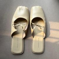 ราคา รองเท้า Charles & Keith สีเหลือง (41002702881)