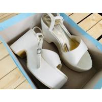ราคา รองเท้าส้นตึก รองเท้าเจ้าสาว ใส่1ครั้ง (13150843162)