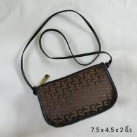 ราคา pierre cardin กระเป๋าสะพายข้างมือสอง (21637547809)