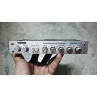 ราคา สินค้ามือสองสภาพสวย ปรีแอมป์รถยนต์ยี่ห้อ Triton รุ่น TR-442 ซึ่งเป็นปรีแอมป์พาราเมตริกแบบ 4 แบนด์ (46059813952)