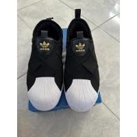ราคา Adidas Slip on ของแท้ (22506447596)