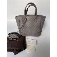 ราคา สินค้าพร้อมส่ง New GUCCI Bree Leather Small Tote หายาก Size : 8" (L) × 7.5" (H) × 4.25" (D) สวย เรียบ หรู ราคาดีมากก (11404940146)