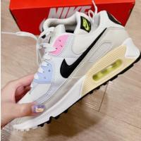 ราคา [ส่งต่อ] แท้ % NIKE AIR MAX 90s ไซส์ US8 สภาพเหมือนใหม่ จากshopญี่ปุ่น (19791992053)