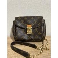 ราคา กระเป๋าครอสบอดี้ LV มือสอง งานลุ้นตู้เกาหลี หนังแท้ ขนาด 7 นิ้ว (24711253420)