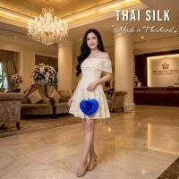 ราคา กระเป๋าผ้าไหมแท้ รูปทรงหัวใจไหมไทย สำหรับถือออกงาน (49254902429)