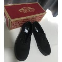 ราคา มือ1 ของใหม่ค่ะ ไม่เคยใส่‼️Vans ดำล้วน‼️แถมกล่องรองเท้า+ป้ายครบ อุปกรณ์ครบ ‼️ ใส่ได้ทั้ง ชและญ (2183300277)