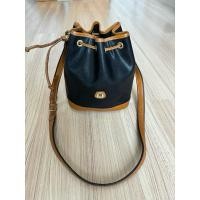 ราคา กระเป๋าทรงจีบ LANCEL PARIS มือสอง ของแท้% สภาพยังสวย (24677833211)