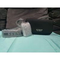 ราคา GUESSกระเป๋าสะพาย รุ่น NL908269 DRAVEN MINI CROSSBODY FLAP สีดำ (23889079124)