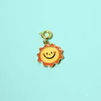ราคา Sunny Charm จี้ห้อยพร้อมตะขอเกี่ยวชุปทอง 14k รูปพระอาทิตย์ (28587234080)