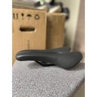 ราคา เบาะจักรยาน crvelo มือสอง สภาพดีมาก (10081008670)