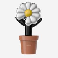 ราคา G-DRAGON : Official Lightstick and Official Lightstick Cradle (56257286121)