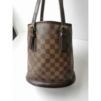 ราคา Louis vuitton bucket pm ของแท้ 100% (44318090502)