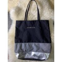 ราคา Victoria Secret Silver Tote Bag แท้ (9964031498)