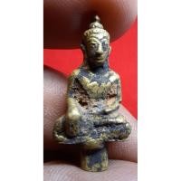 ราคา พระยอดธงพระกรุอยุธยาพระเนื้อทองเหลืองเก่าสวยตรงตามปรก (41729907173)