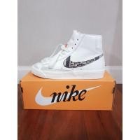 ราคา ใหม่! รองเท้า NIKE หุ้มข้อ สีขาว size 6.5 (ไซส์ 37) ราคาเต็ม 4,200 (23012222212)