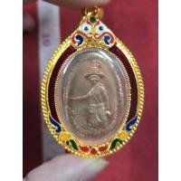 ราคา เหรียญพระเจ้าตากสินหลวงปู่ทิมวัดละหารไร่ปี 18 เนื้อทองแดงให้พร้อมกรอบทองไมครอนแท้ (52304279025)