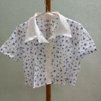 ราคา (มือสอง) KATE เสื้อเชิ้ตแขนสั้นลายดอกไม้ อก 42 นิ้ว ยาว 16 นิ้ว *ยังไม่เคยใส่* (47409988341)