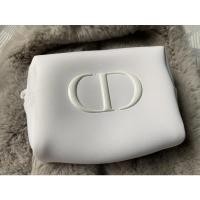 ราคา กระเป๋าเครื่องสำอางค์ Dior ของแท้ 100% ไม่มีกล่อง (16774476577)