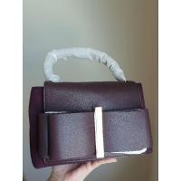 ราคา ส่งต่อ กระเป๋าถือ กระเป๋า Charles& Keith แท้% ซื้อจากสิงคโปร์ (24506772143)