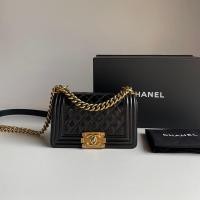 ราคา Chanel Small GHW Boy 8 holo19 (21975825966)