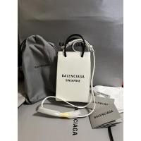 ราคา ⛔️sold⛔️New Balenciaga tote Phone ของแท้ 100% (20522037925)