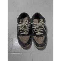 ราคา รองเท้า Nike SB Dunk Travis Scott มือสอง size 39 (49360393990)