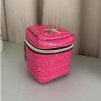 ราคา Estee lauder mini vanity bag กระเป๋าใส่เครื่องสำอางค์ขนาดเล็ก น่ารัก (11618052560)