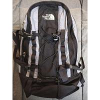 ราคา The North Face BACKPACK มือสองของแท้ มีรูปเพิ่มในรายละเอียด (43379702998)
