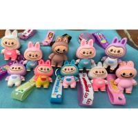 ราคา พวงกุญแจ จี้ลาบูบู Labu PVC ทน ห้อยกระเป๋า รถยนต์ ป้องกันการสูญหาย (27950266225)