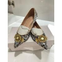 ราคา ส่งต่อ รองเท้าหัวแหลม Lyn size 38 (25866347665)