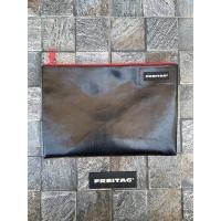 ราคา Freitag Chuck ผ้าดำ ซิปแดง (ลดได้) (6669510448)
