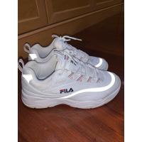 ราคา FILA ray มือ2 เหมือนใหม่ แท้ออกช็อป size 38.5 (20289956417)