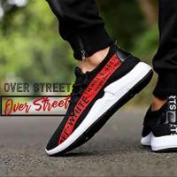 ราคา Sneakers รองเท้าผ้าใบผู้ชาย สีดำแถบแดง (black red) ทรงสปอร์ต หุ้มข้อ ยอดนิยม OVER STREET สวมใส่ง่ายสบาย (3184232186)