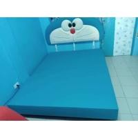 ราคา เตียงนอนโดเรม่อนสีฟ้าขนาด 5 ฟุต (11505948392)