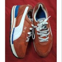 ราคา Puma รองเท้าเด็ก ยี่ห้อ แท้ มือสอง เบอร์37 ราคาถูก สภาพดี (3817565981)