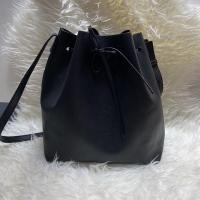 ราคา กระเป๋าทรงถัง Forever 21 (7087186127)