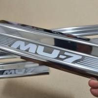 ราคา ชายบันได isuzu mu-7 สแตนเลสใส่ปี 2002 ถึง 2012 (23044435763)