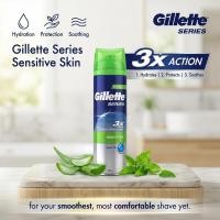 ราคา Gillette Series Sensitive Skin Shave Gel เจลโกนหนวด ยิลเลตต์ ซีรีส์ สำหรับผิวแพ้ง่าย สูตรผสมว่านหางจระเข้ ขนาด 195 กรัม (42731815280)