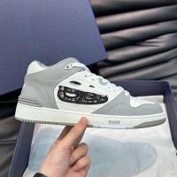 ราคา 2025 เวอร์ชั่นเกาหลีอินเทรนด์ Letter Star สไตล์เดียวกันการจับคู่สี High-Top เพิ่มความสูงน้ําหนักเบา High-End รองเท้าผู้หญิงน้ําหนักเบา (41781651130)