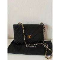 ราคา Chanel flap vintage in black (24944180148)
