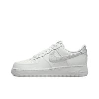 ราคา ♞ลิขสิทธิ์แท้ Nike Air Force 1 Low 07 ESS White Paisley รองเท้ากีฬา bv (28076335761)