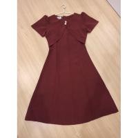 ราคา ชุดเดรสสีแดงเลือดหมู M111 (42808273216)
