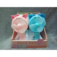 ราคา [ใหม่พร้อมส่ง]พัดลมมือบีบ พัดลมมินิลายการ์ตูนน่ารัก มี 4 สี ชมพู เขียว ม่วง ฟ้า คละแบบ พกพาสะดวก (2052517880)