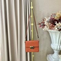 ราคา กระเป๋าสะพายสีส้มแบรนด์ Topshop ส่งต่อ กระเป๋าแบรนด์ กระเป๋าแฟชั่น (21680924250)