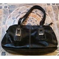 ราคา กระเป๋าหนังสีดำ Kenneth Cole (81334602)