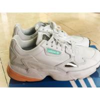 ราคา ‪#Adidas‬ ‪#Falcon‬ ‪#สีใหม่‬ (1849302398)