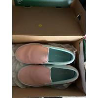 ราคา รองเท้า Lacoste มือสอง แท้ 100% สีชมพู ฟ้า (41481970131)